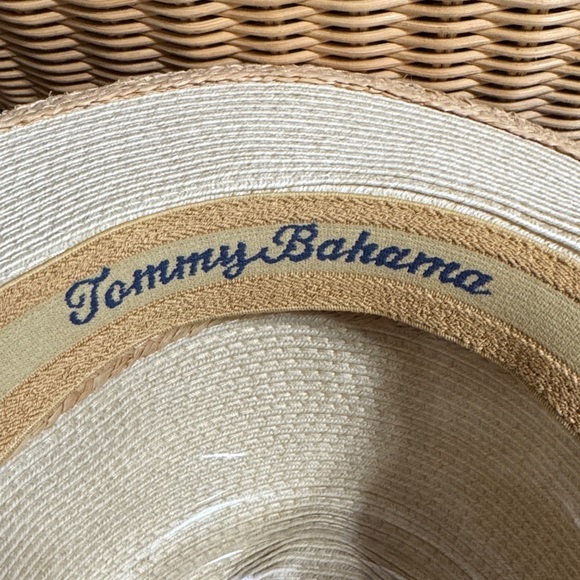 Tommy Bahama Stylish Cream and Tan Straw Hat NWOT - Picture 4 of 8